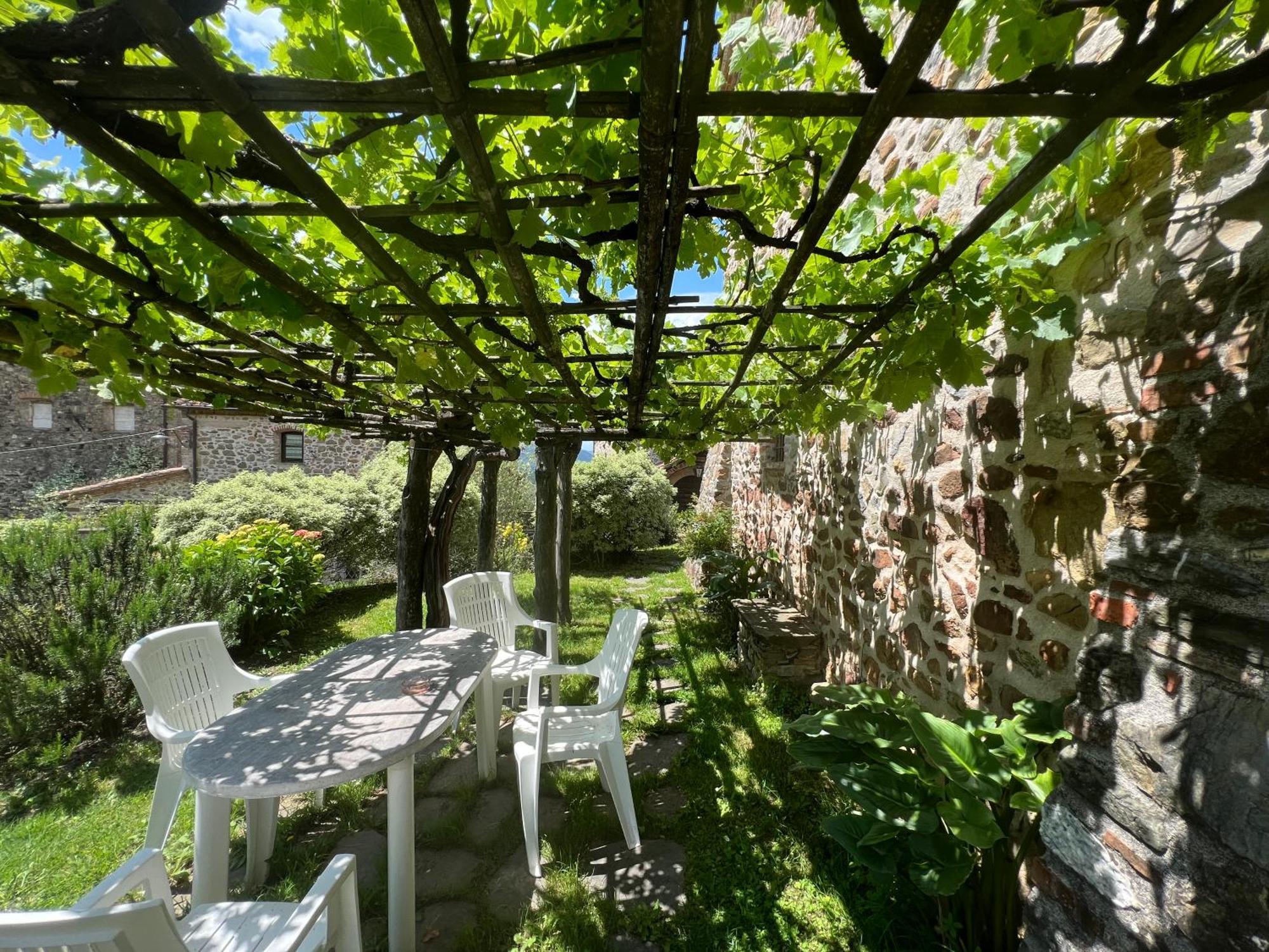 Podere Beatrice 20 Pax By Villasretreats Bardine di San Terenzo Exterior photo