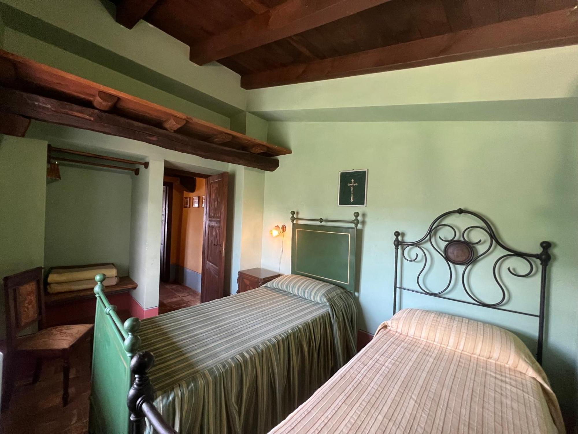 Podere Beatrice 20 Pax By Villasretreats Bardine di San Terenzo Exterior photo